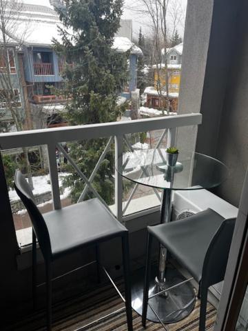 Town Plaza Suites By Golden Dreams Whistler Ngoại thất bức ảnh